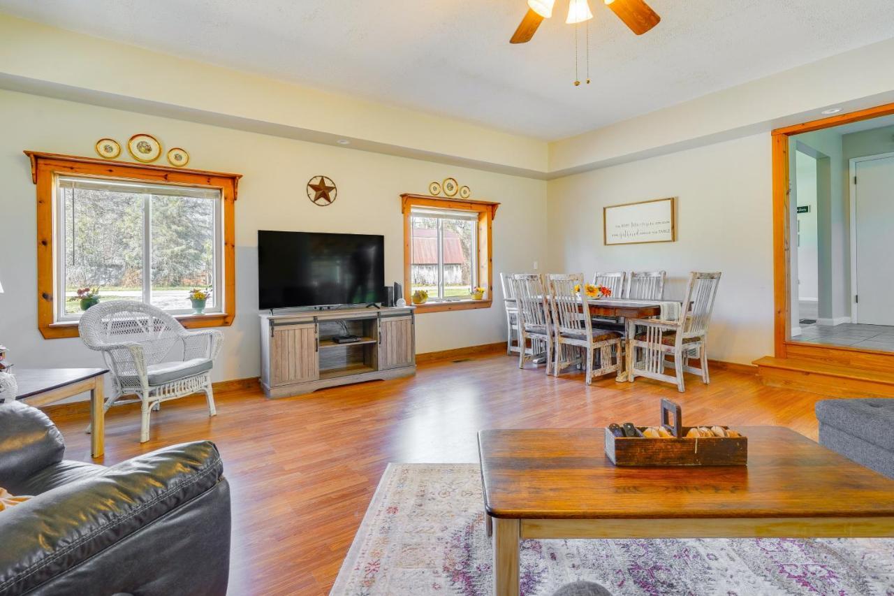 Вілла Hocking Hills Hideaway With Hot Tub And Fire Pit! Лоґан Екстер'єр фото