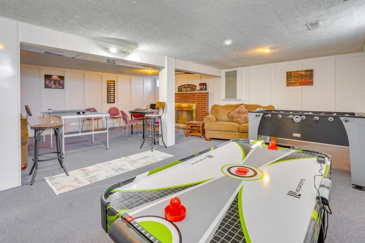 Вілла Hocking Hills Hideaway With Hot Tub And Fire Pit! Лоґан Екстер'єр фото