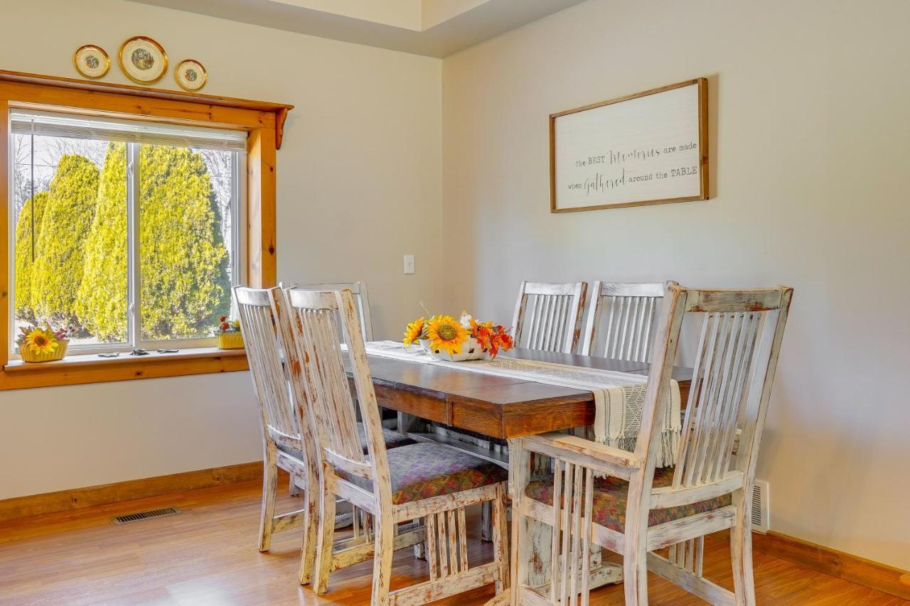 Вілла Hocking Hills Hideaway With Hot Tub And Fire Pit! Лоґан Екстер'єр фото